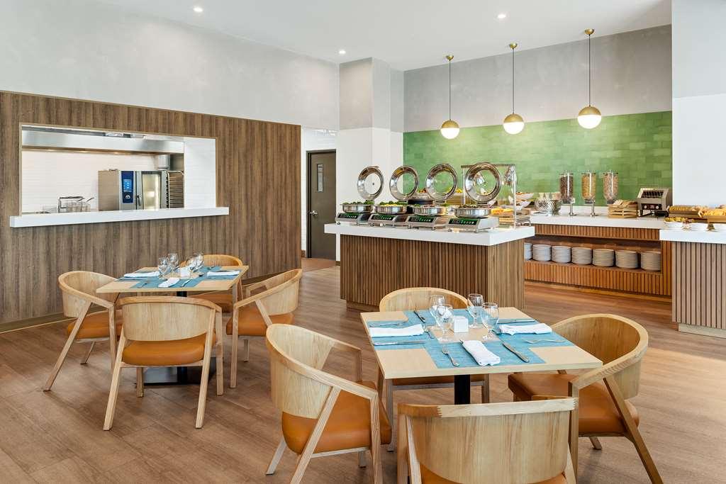 Hilton Garden Inn San Jose Airport City Mall Alajuela Restaurant photo