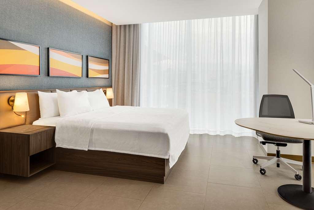 Hilton Garden Inn San Jose Airport City Mall Alajuela Room photo